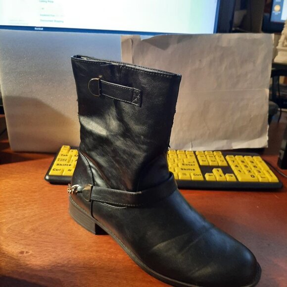 Kenneth Cole Unlisted Black Motorcycle Boot Size 11 PreLoved - Picture 1 of 8